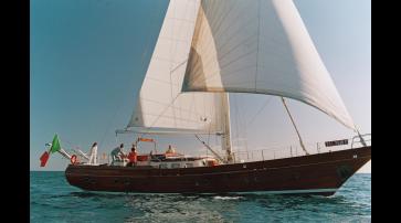 One off classic yacht Milly 65