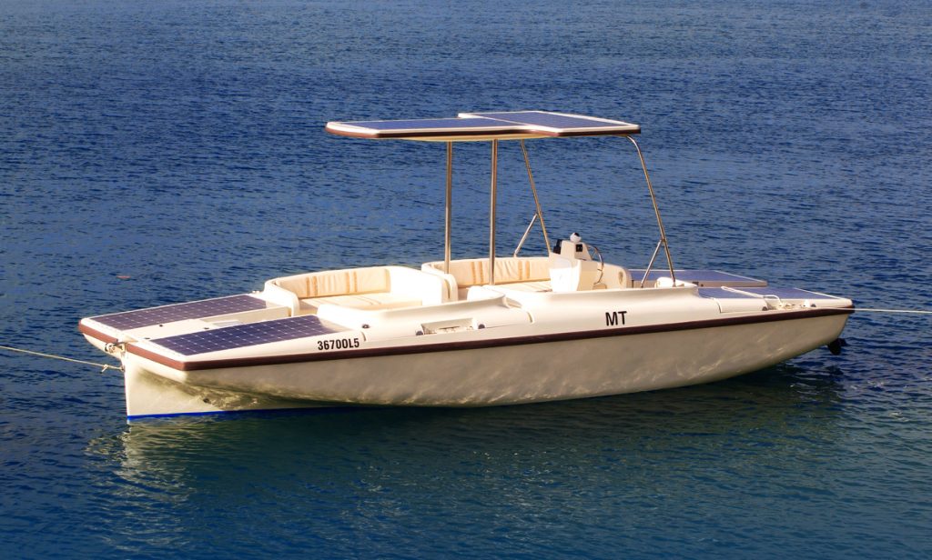 sun-concept-solar-boat-02