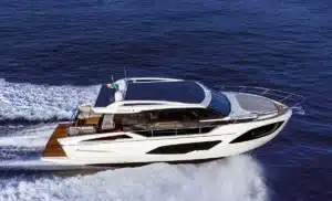 yacht_Absolute_48Coupe_01